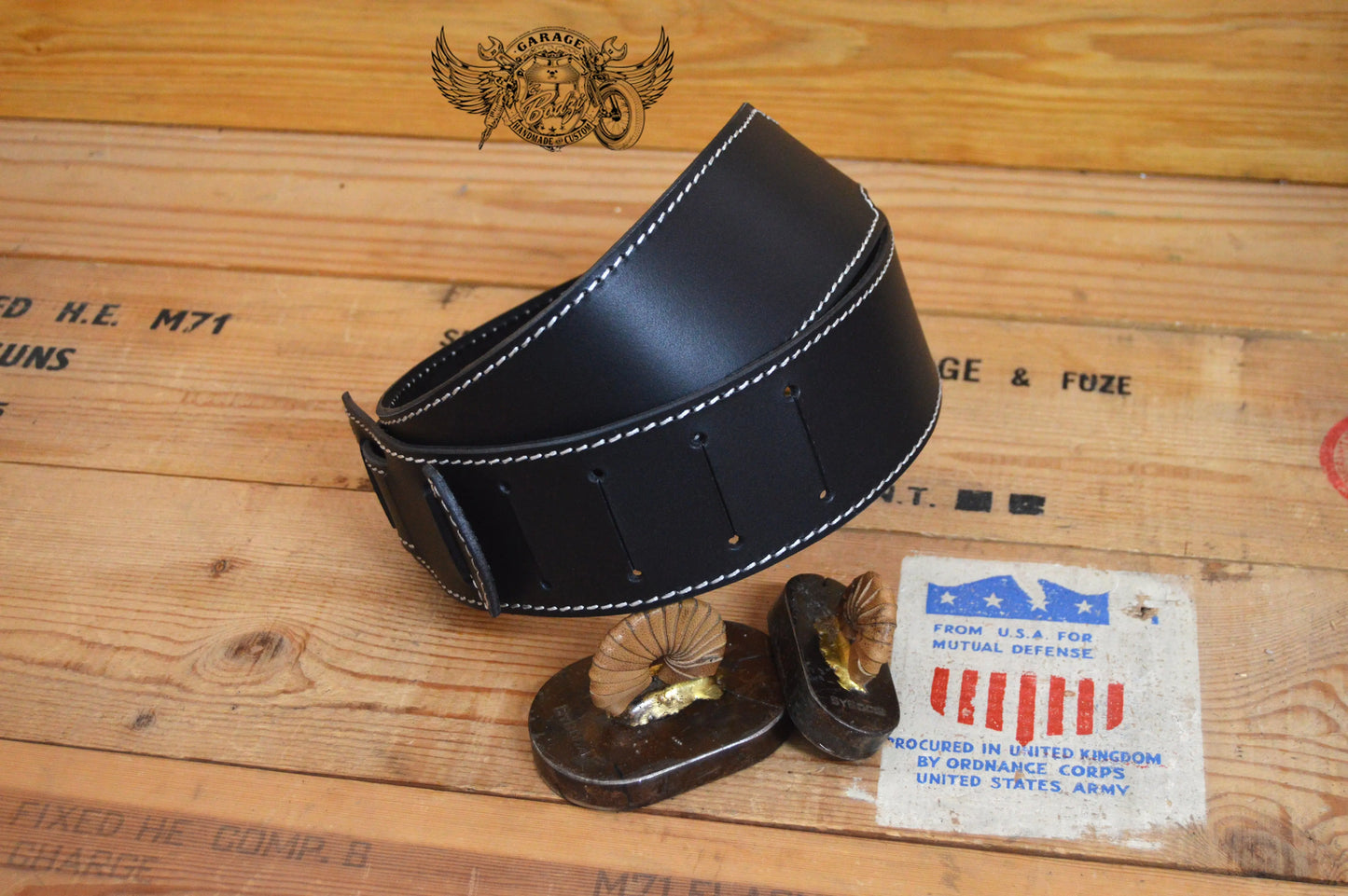 Basic Black Leather Guitar Strap v1.0-ByBodzi-ByBodzi