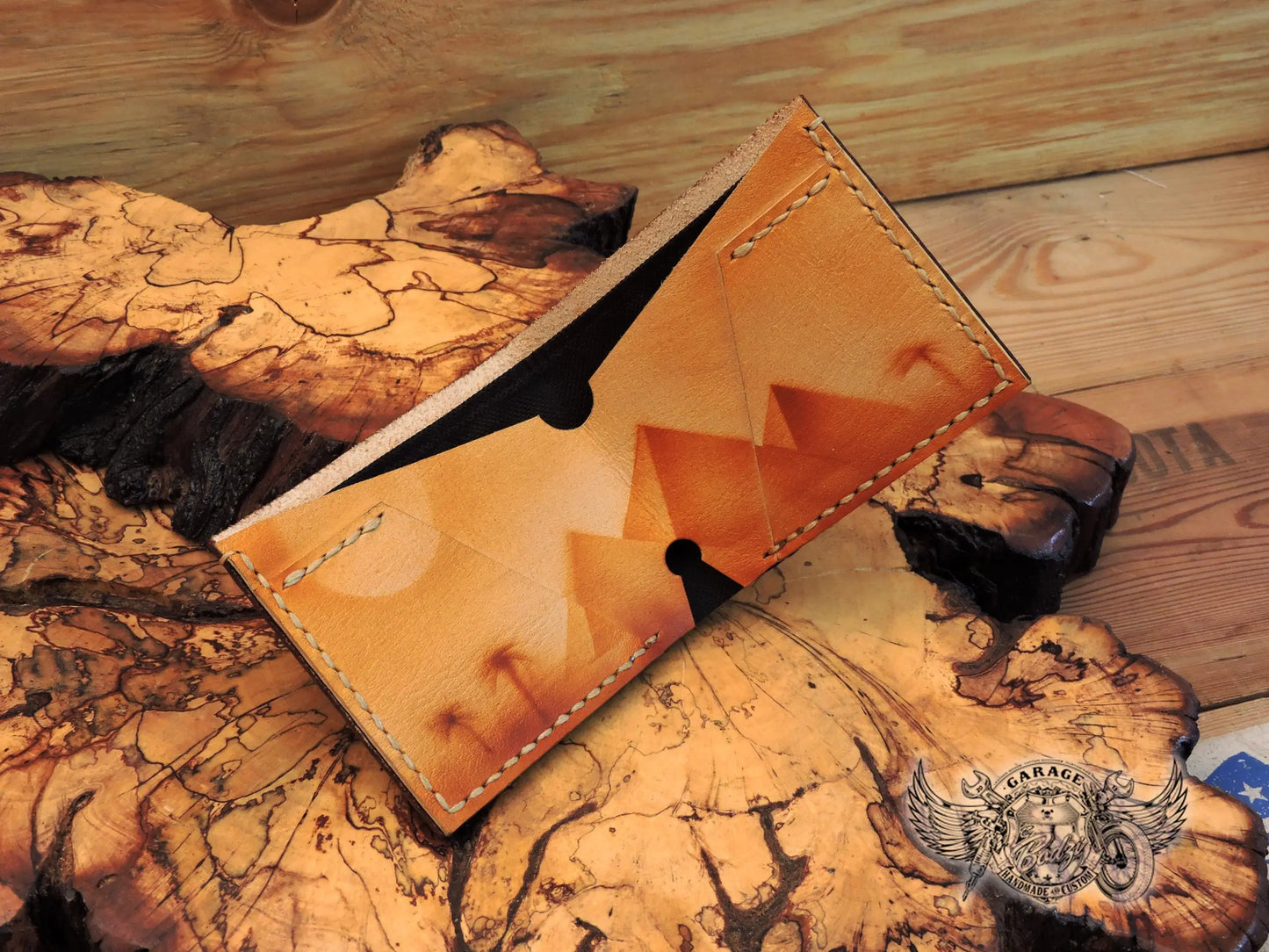 Hieroglyphics Engraved Leather Wallet v0.5-ByBodzi