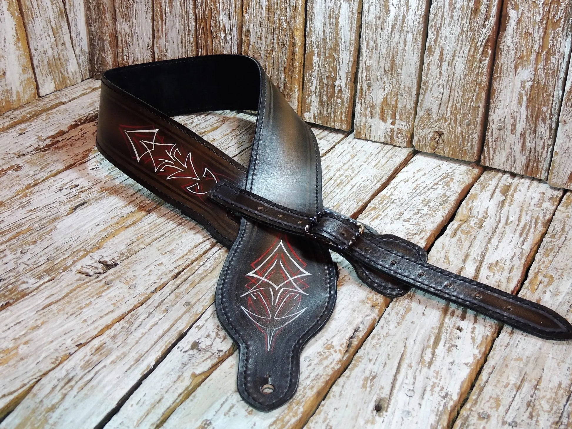 Leather Guitar Strap With Pinstriping-ByBodzi-ByBodzi
