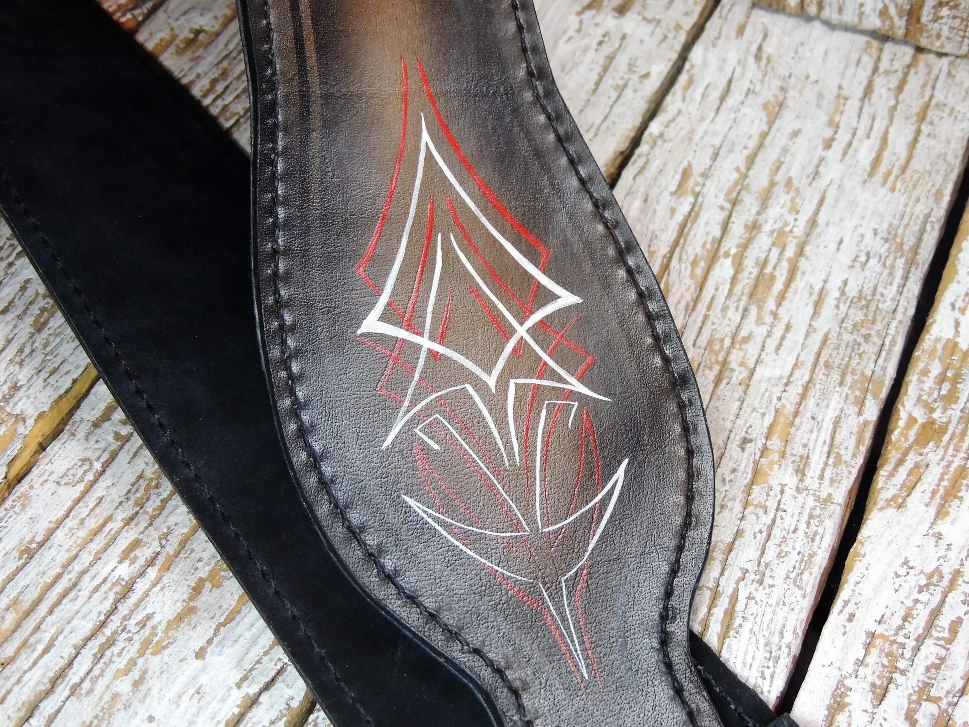 Leather Guitar Strap With Pinstriping-ByBodzi-ByBodzi