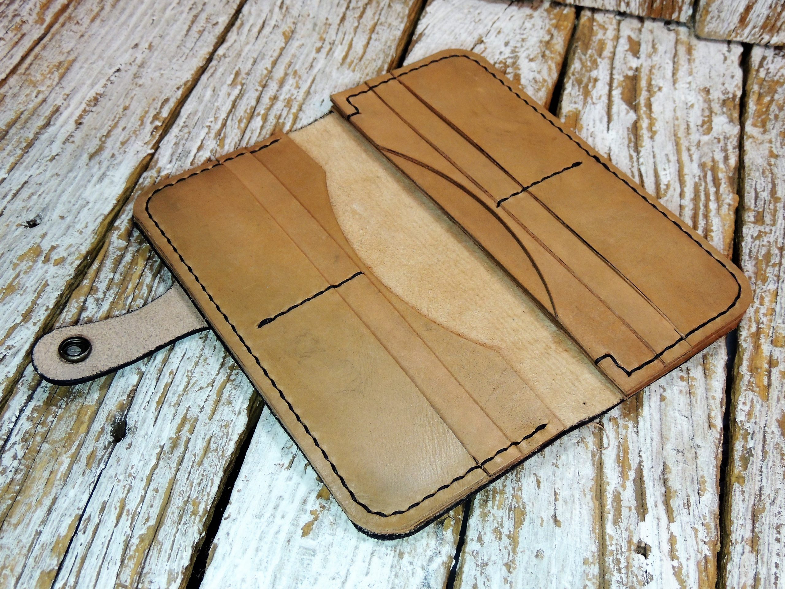 Hand Tooled Men's Leather Wallet 